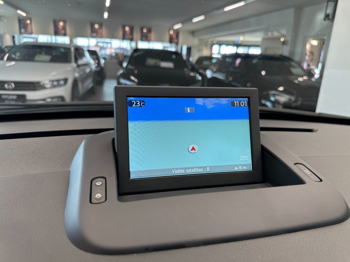 Billede af Peugeot 5008 1,6 BlueHDi 120 Allure 7prs