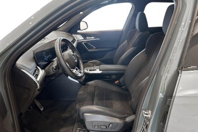 BMW iX1 eDrive20 M-Sport Pro - 4