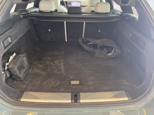 BMW i5 eDrive40 Touring Fully Charged
