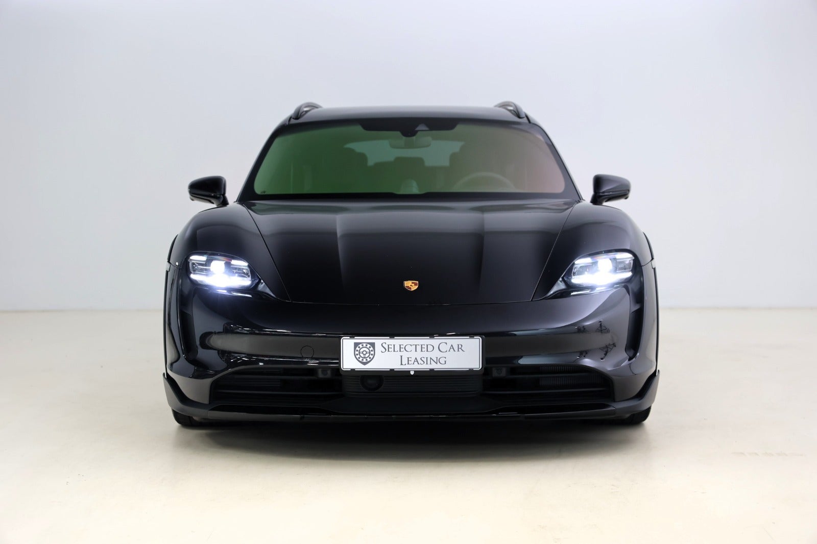 Porsche Taycan 4 Performance+ Cross Turismo