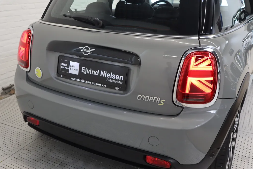 MINI Cooper SE Camden Edition