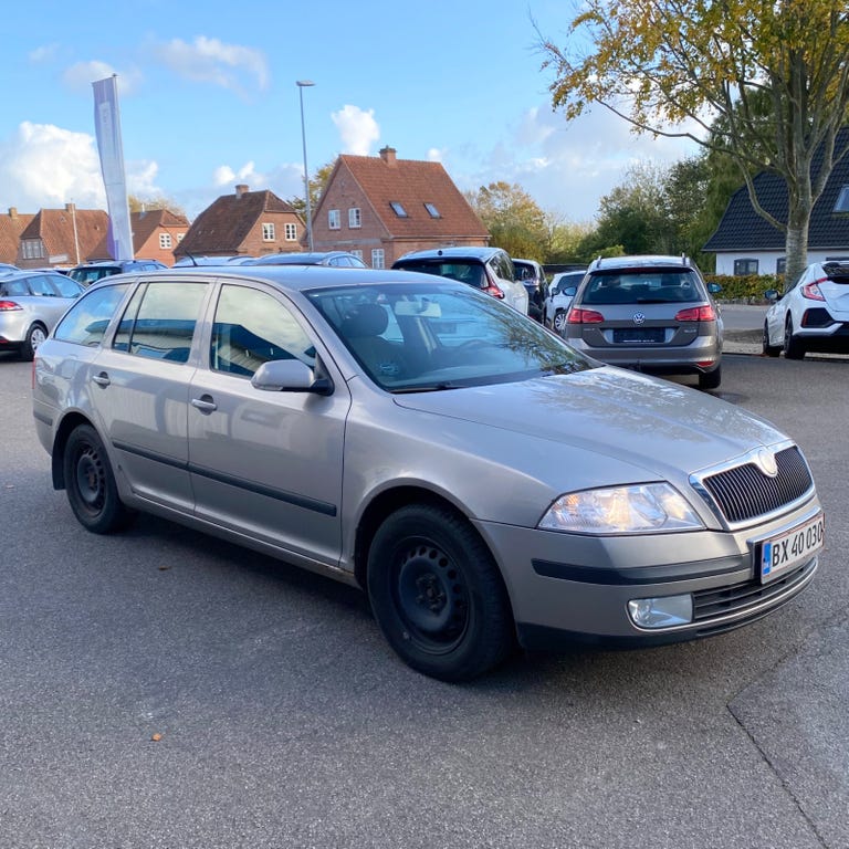 Skoda Octavia TDi Ambiente Combi