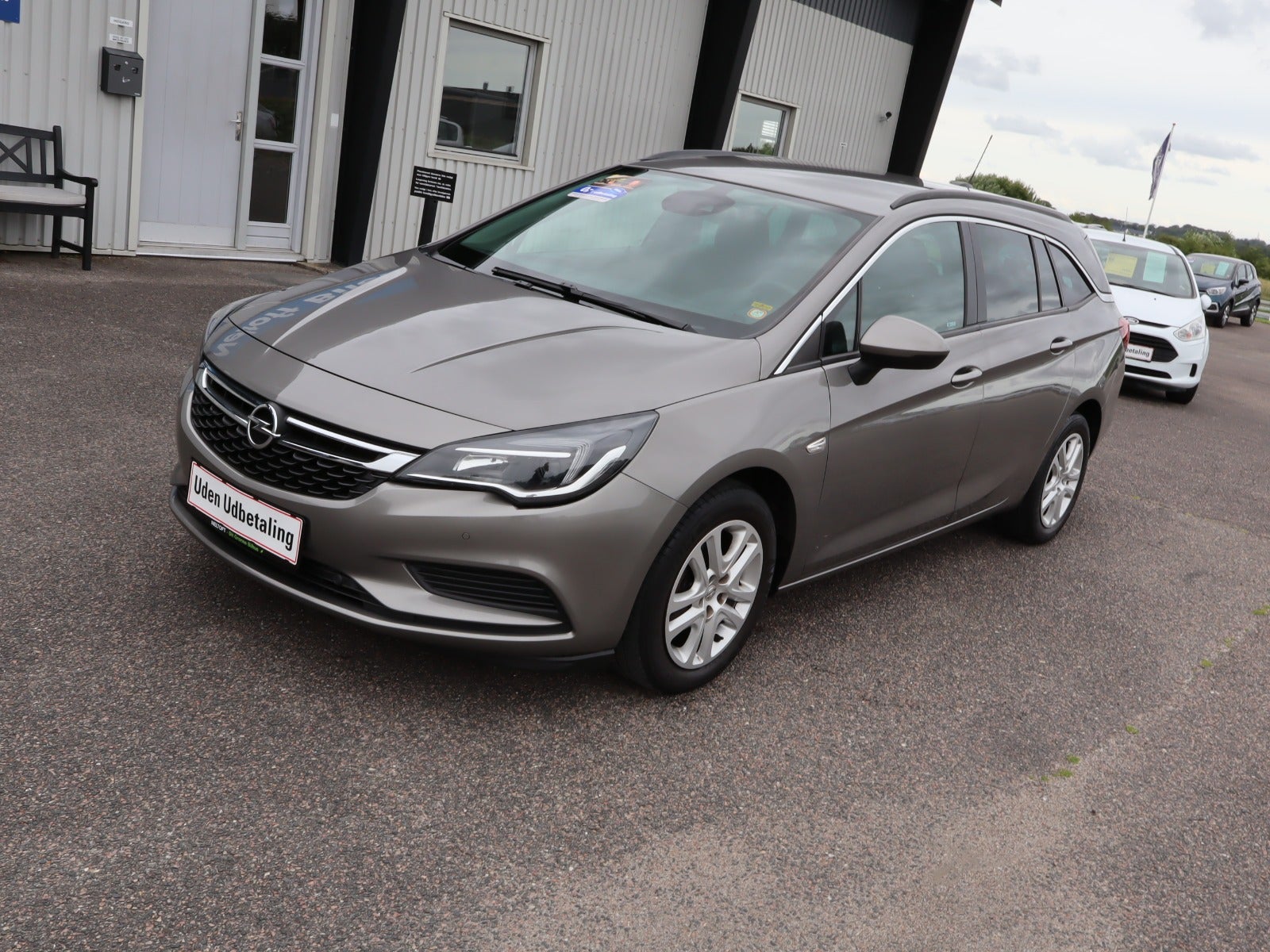 Billede af Opel Astra 1,6 CDTi 110 Business Sports Tourer