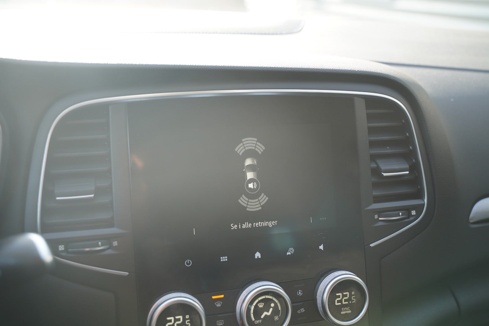 Billede af Renault Megane IV 1,6 E-Tech Zen Sport Tourer