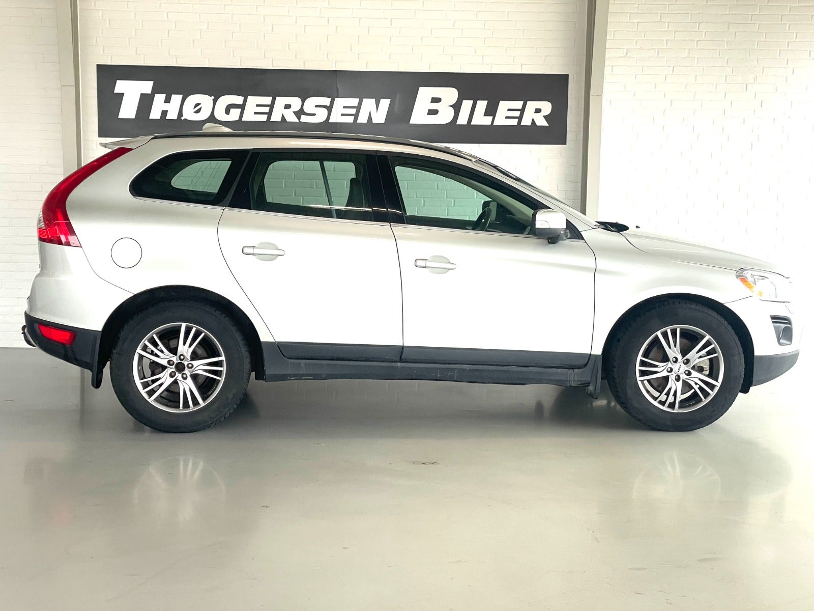 Billede af Volvo XC60 2,4 D5 163 Summun aut. AWD Van
