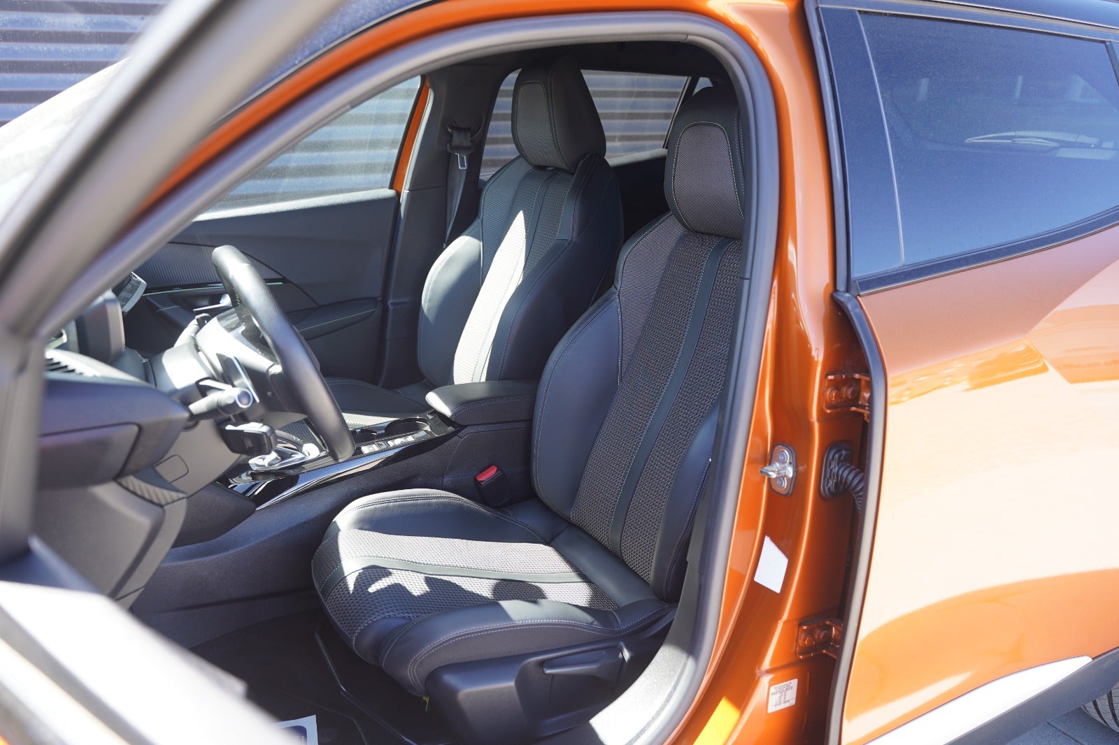 Billede af Peugeot 2008 1,5 BlueHDi 130 GT Line EAT8