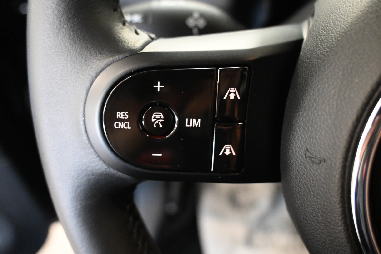 MINI Countryman Cooper SE Essential aut. ALL4