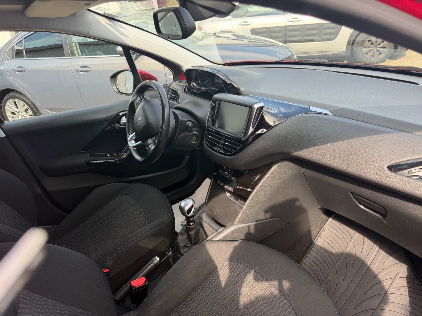 Peugeot 208 BlueHDi 100 Signature Sky - billede 6