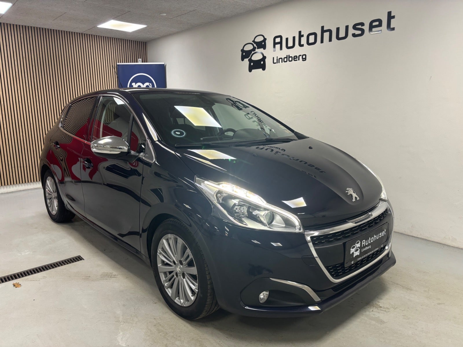 Peugeot 208 2016