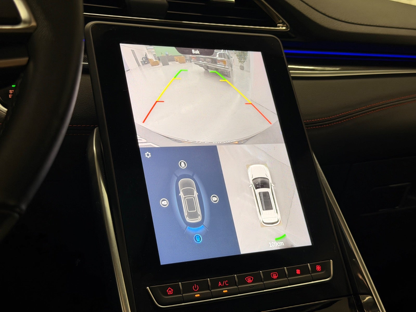 Billede af Maxus Euniq6 70