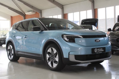 Ford Explorer 79 Premium Extended Range AWD 5d