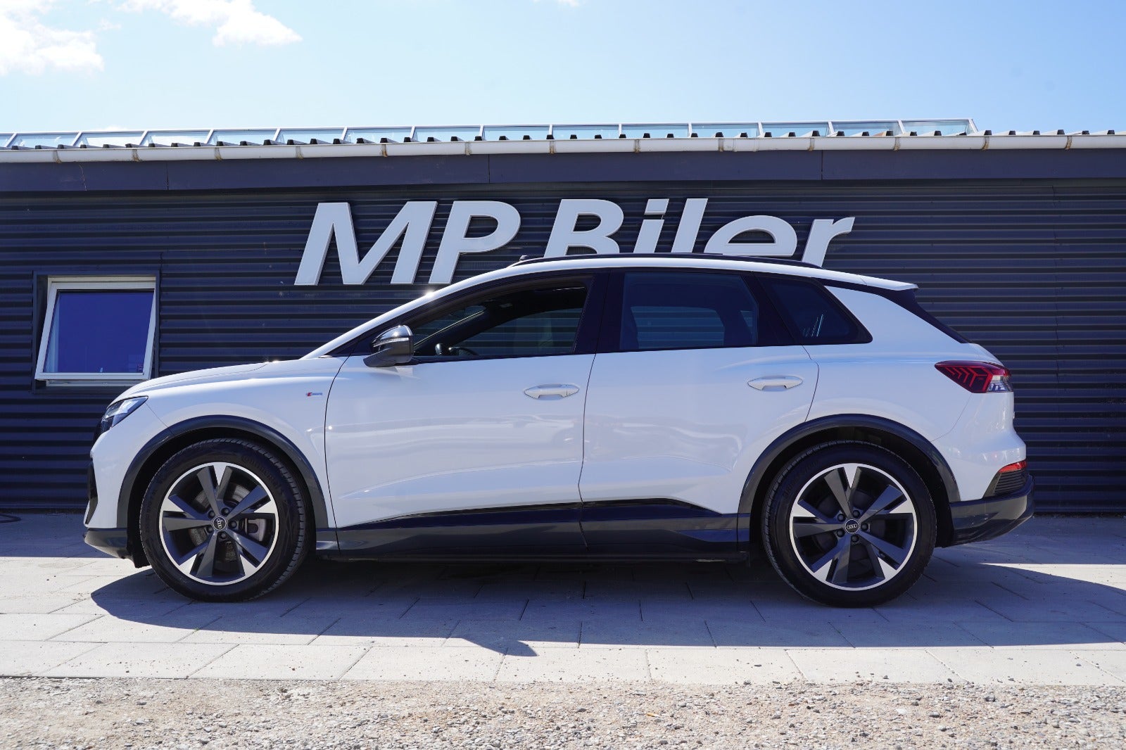 Billede af Audi Q4 e-tron 40 Attitude S-line