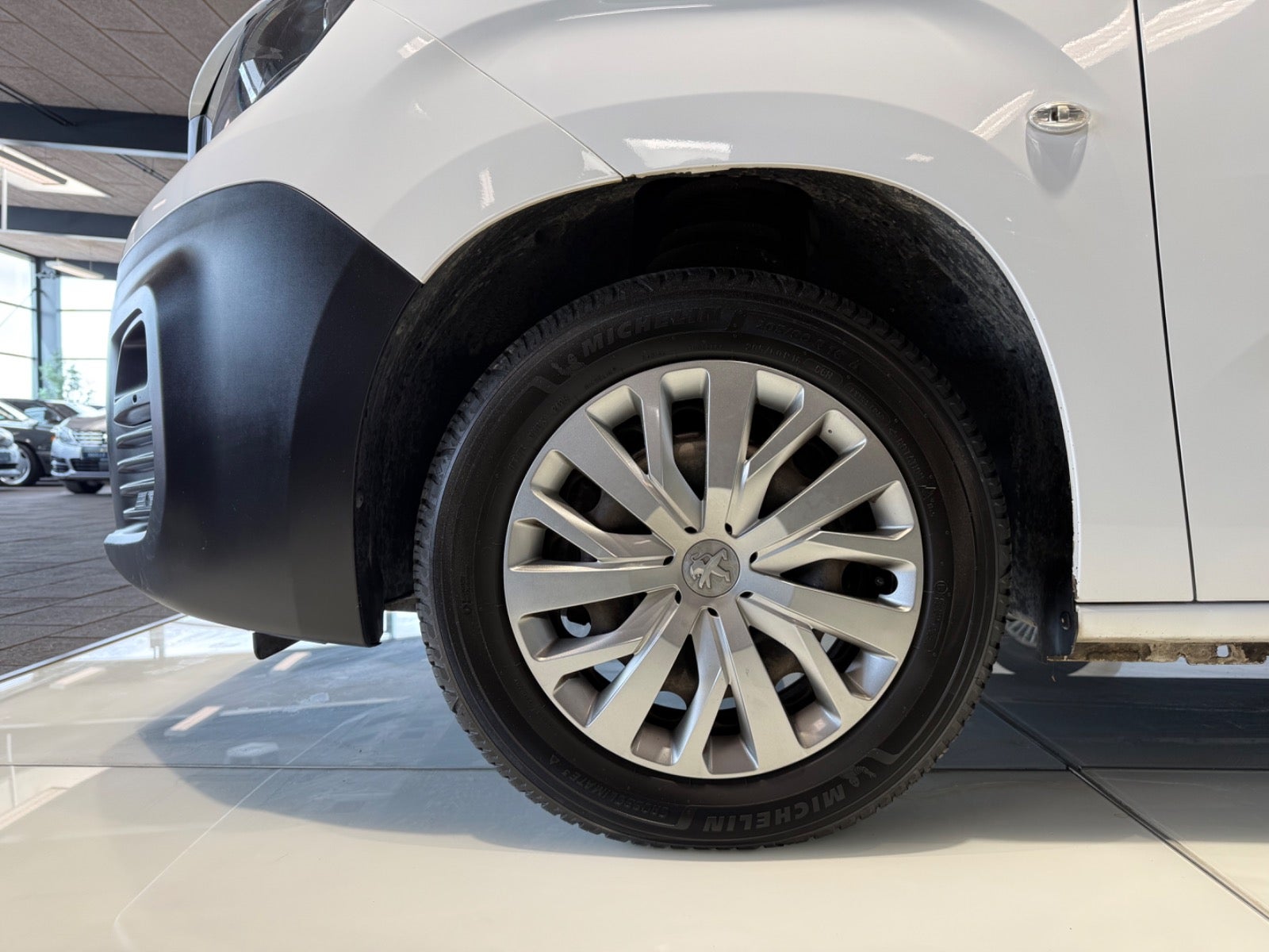 Billede af Peugeot Partner 1,5 BlueHDi 130 L1V1 Plus EAT8 Van