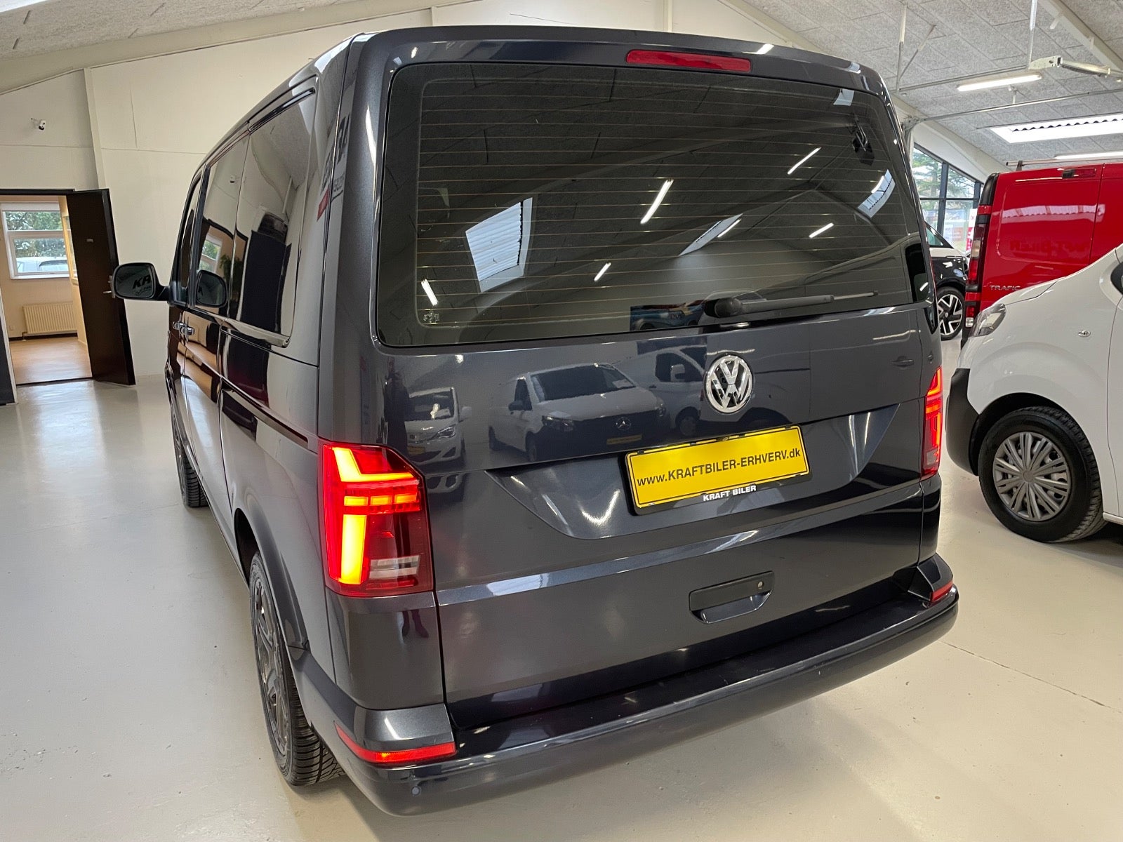 Billede af VW Transporter 2,0 TDi 199 Kassevogn DSG kort