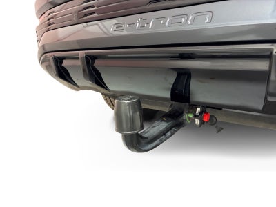 Audi Q8 e-tron S-line quattro Van