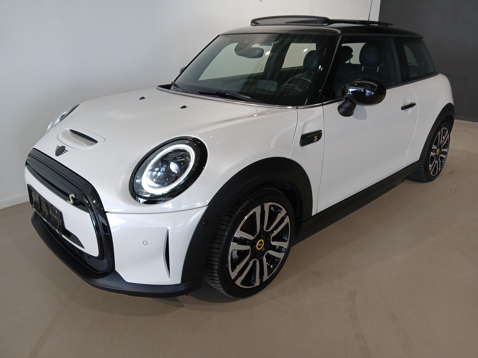 MINI Cooper SE Yours Trim