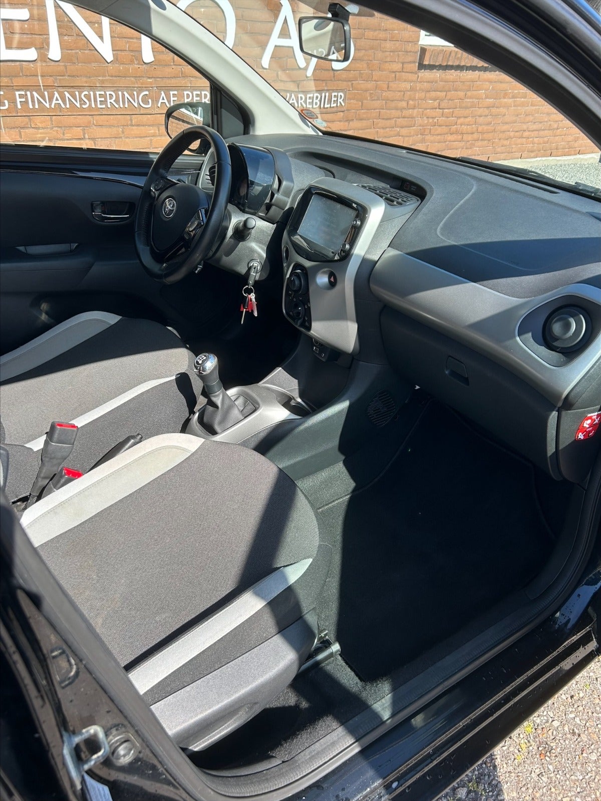 Billede af Toyota Aygo 1,0 VVT-i x-black