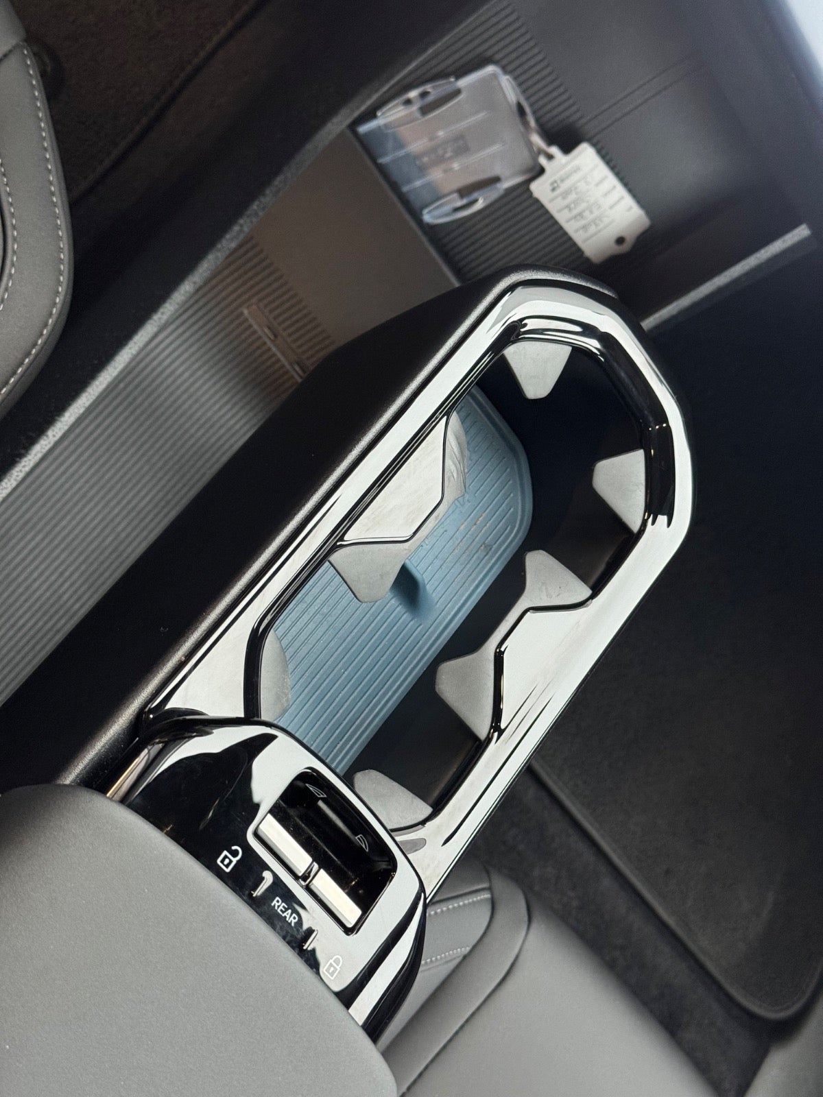 Billede af Volvo EX30  Standard Range Core