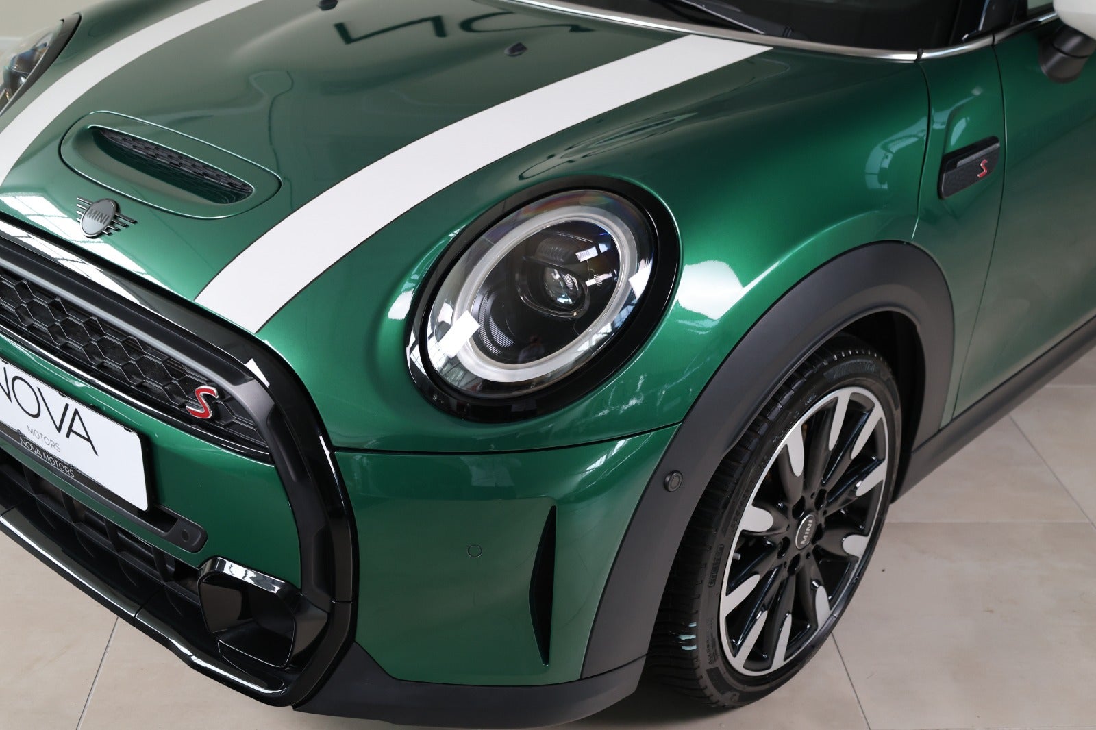MINI Cooper S 2,0 Maximise aut. 3d - 2