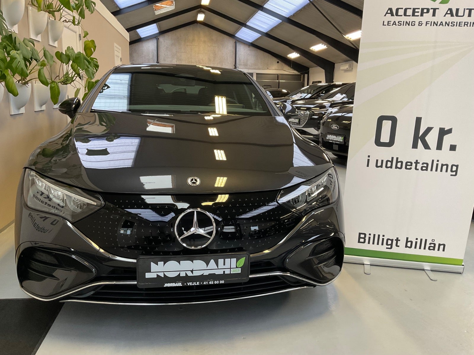 Mercedes EQE350 AMG Line 4d - 2