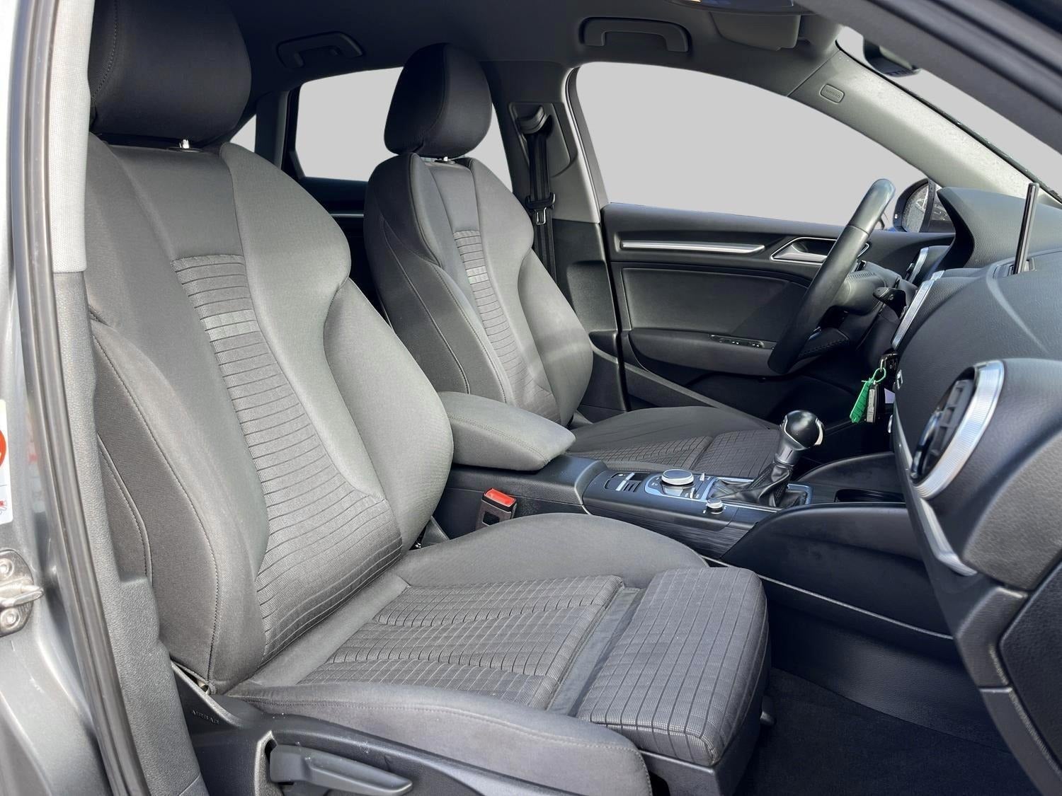 Billede af Audi A3 35 TDi S-line S-tr.