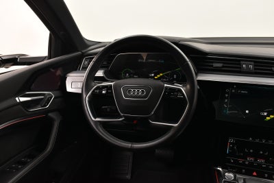 Audi e-tron S-line Sportback quattro