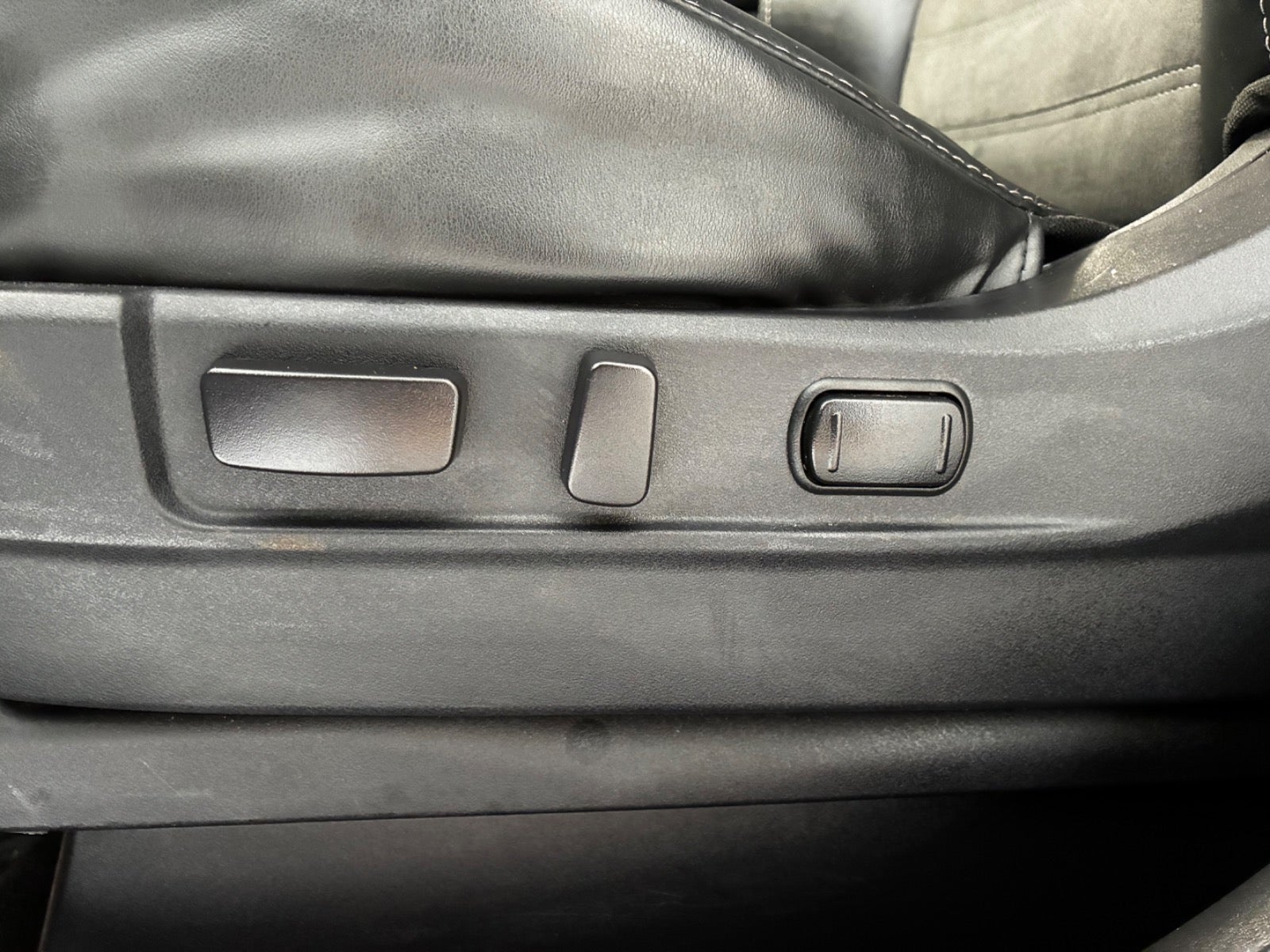 Billede af Mitsubishi Outlander 2,4 PHEV Invite+ CVT 4WD