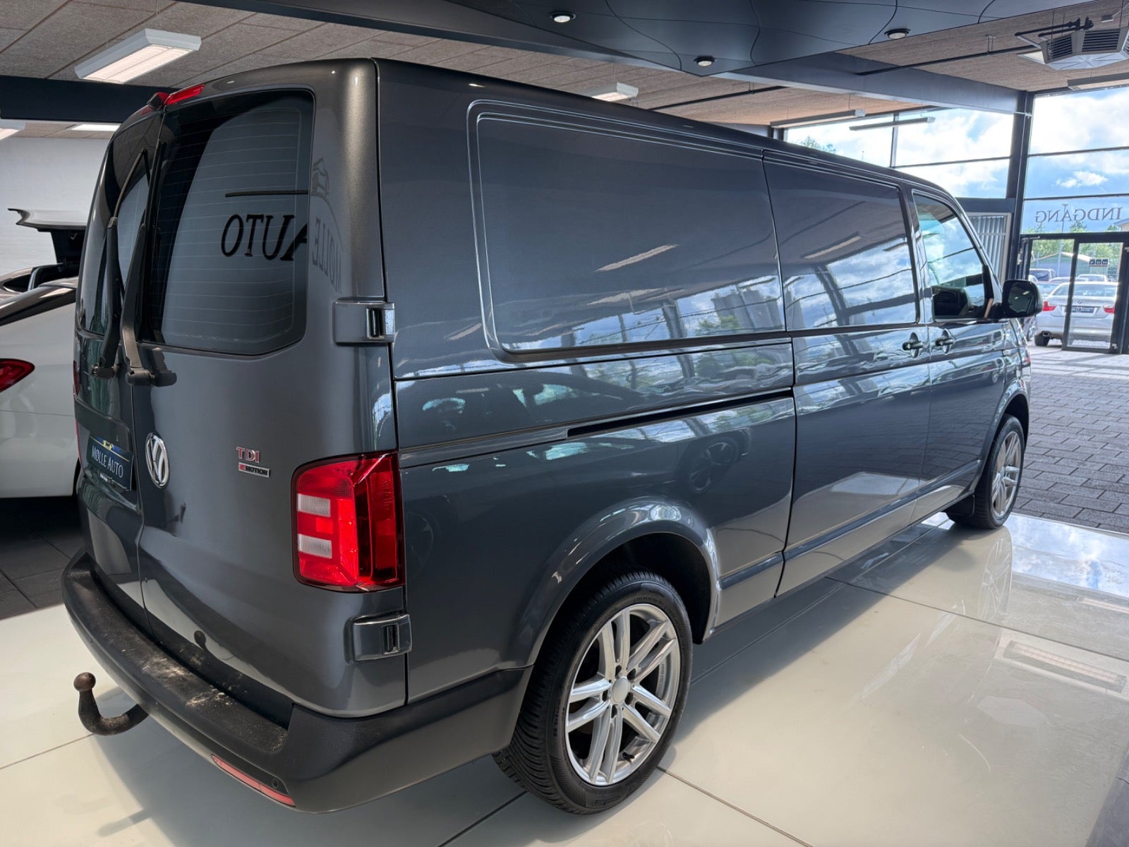 Billede af VW Transporter 2,0 TDi 204 Kassevogn DSG 4Motion lang