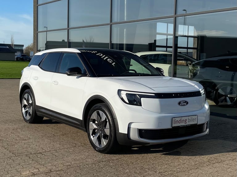 Ford Explorer Premium Extended Range