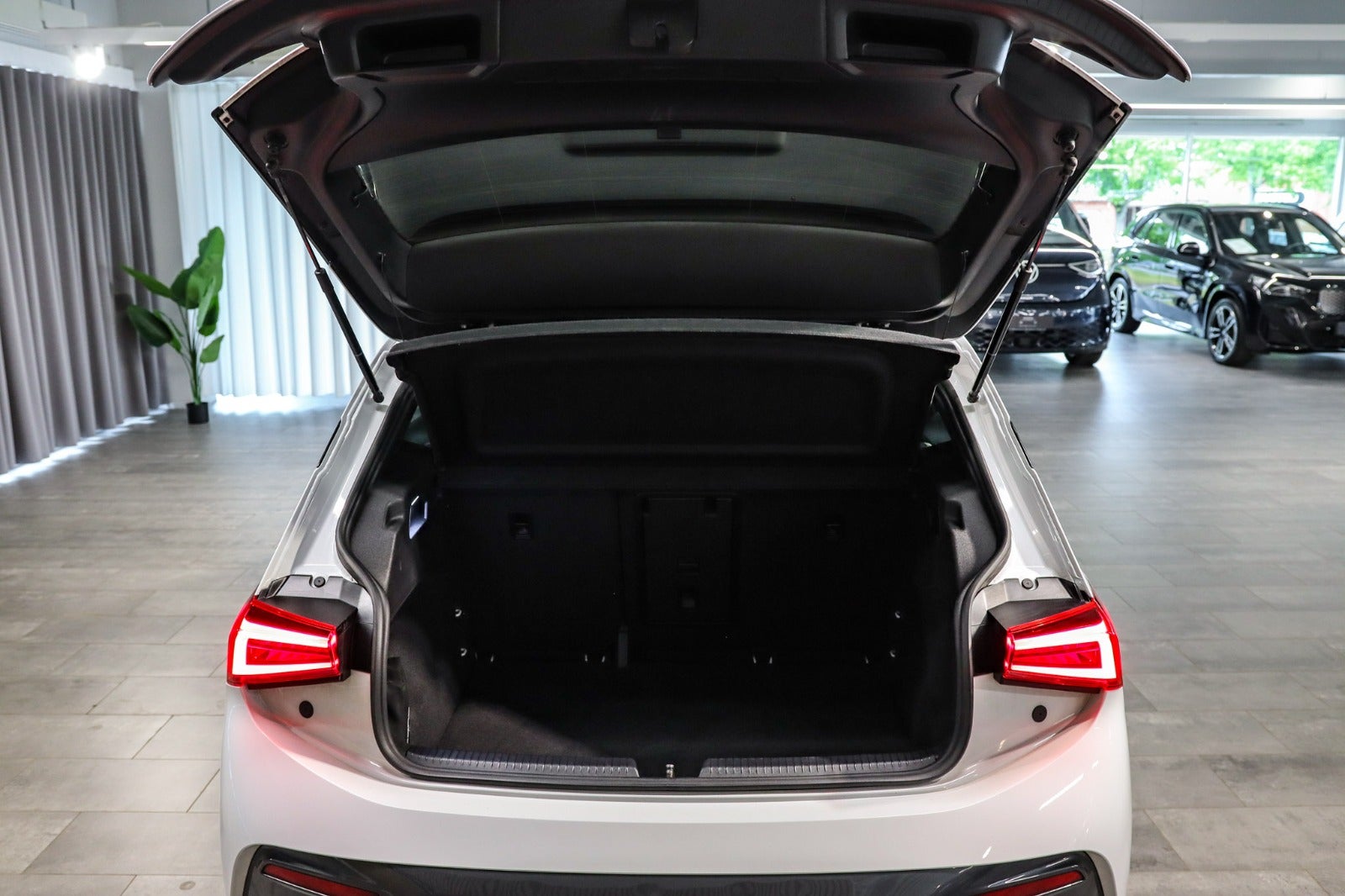 Billede af Cupra Born 77 e-Boost Dinamica Pack High