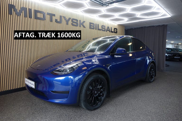 Tesla Model Y RWD