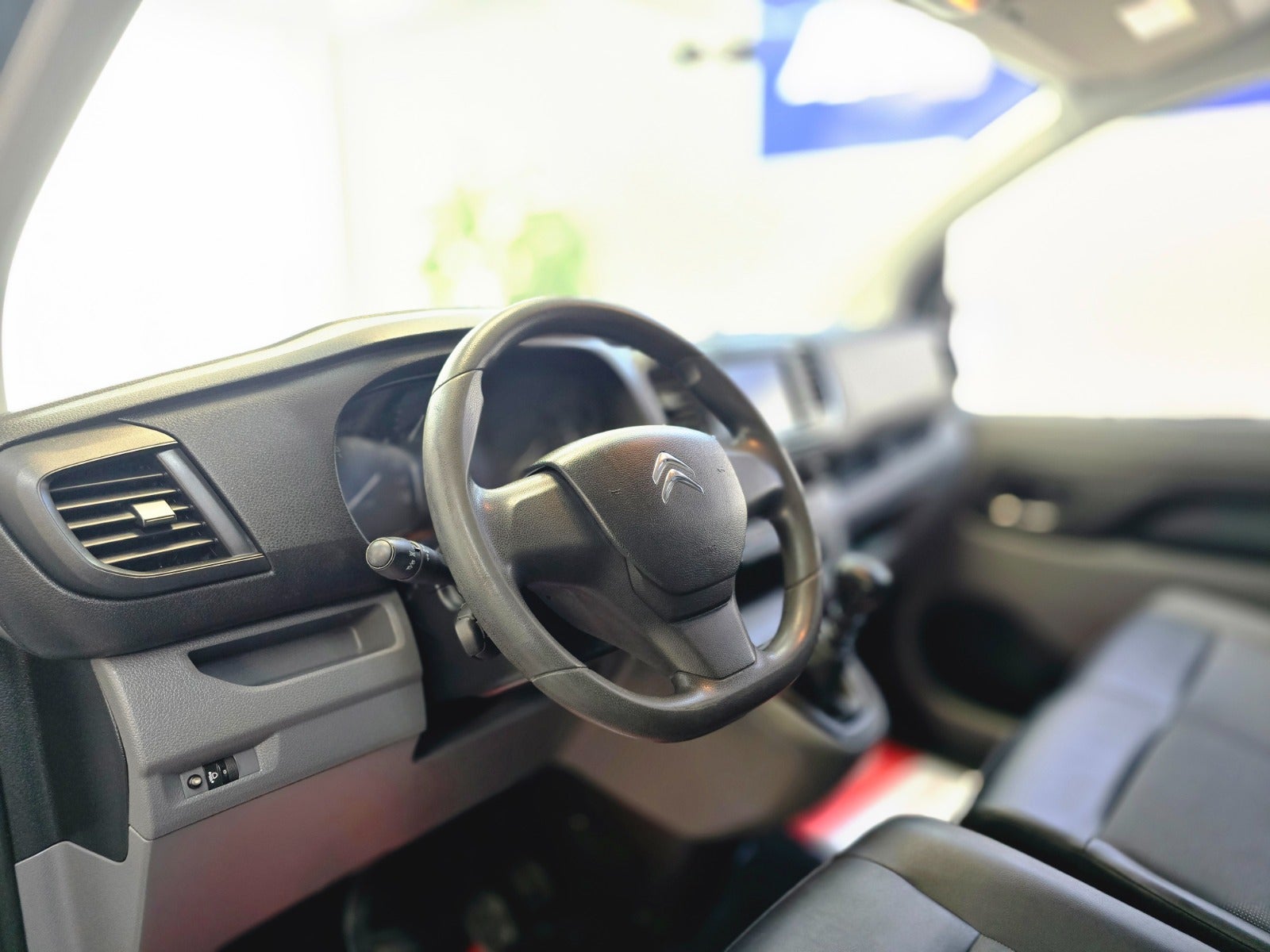Billede af Citroën Jumpy 2,0 BlueHDi 120 L1N2