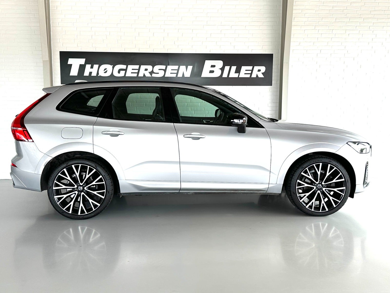 Billede af Volvo XC60 2,0 B4 197 R-Design aut.