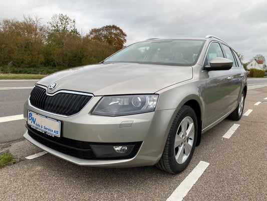 Skoda Octavia TDi 110 Style Combi DSG