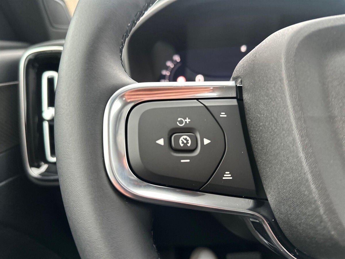 Volvo EX40 Extended Range Black Edition Excess billede 17