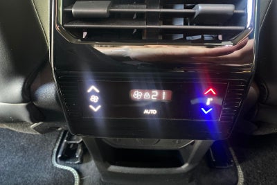 Peugeot e-5008 GT 7prs