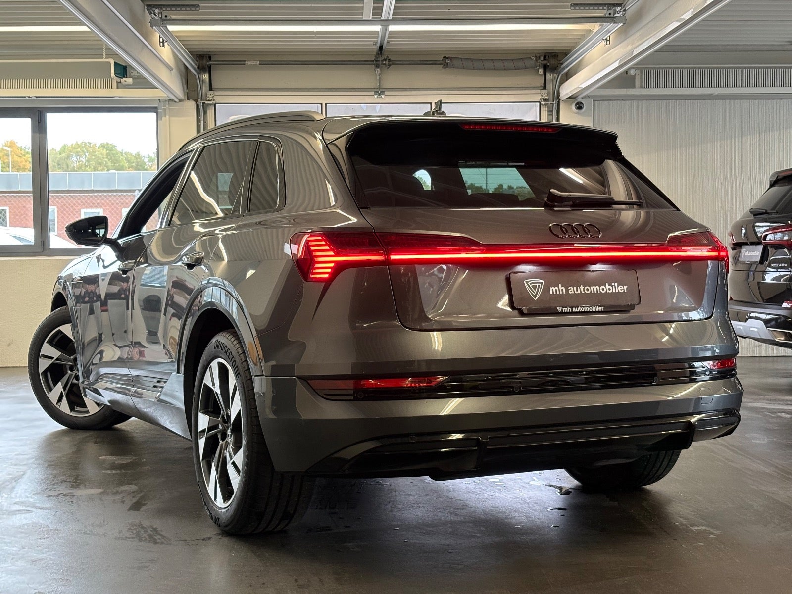 Billede af Audi e-tron 55 S-line quattro