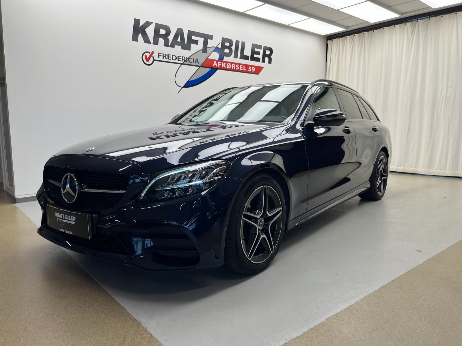 Billede af Mercedes C220 d 2,0 AMG Line Night Edition stc. aut.