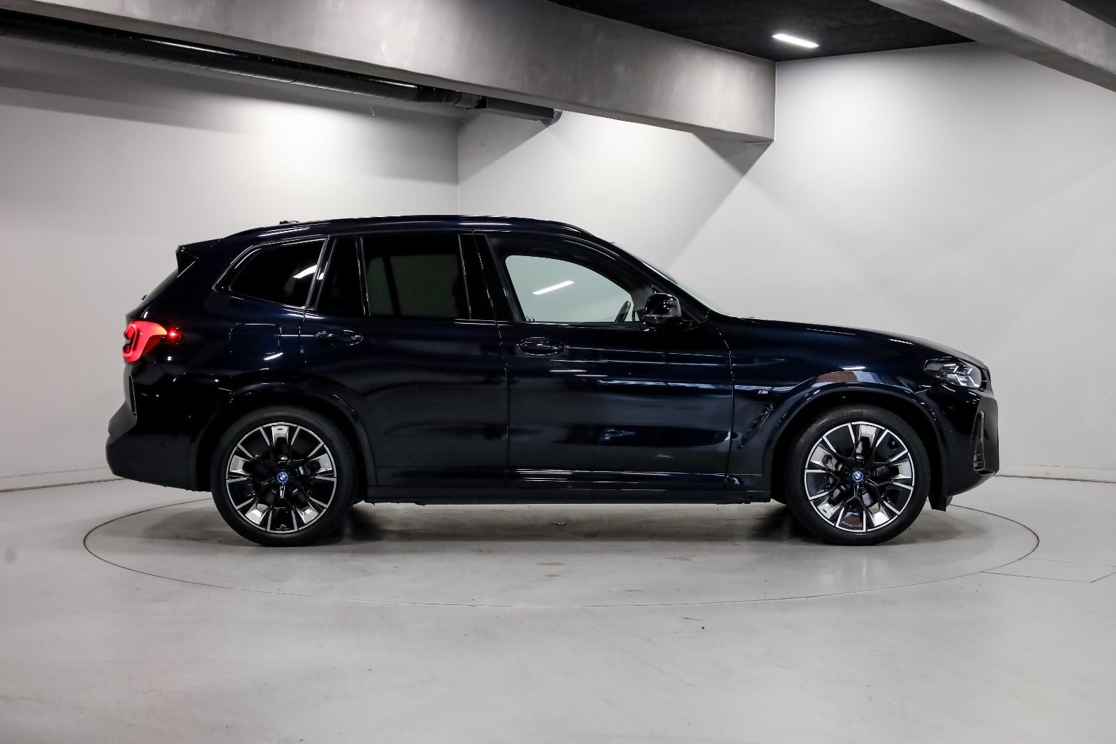 BMW iX3 Charged Plus M-Sport