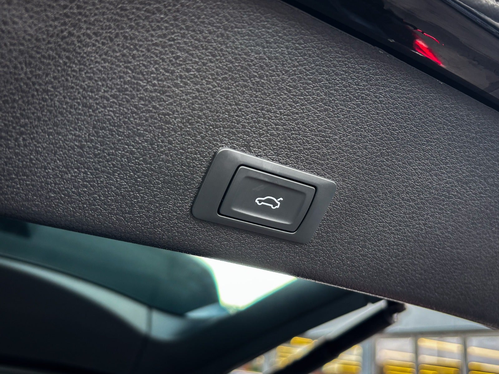 Billede af Audi e-tron 55 S-line quattro