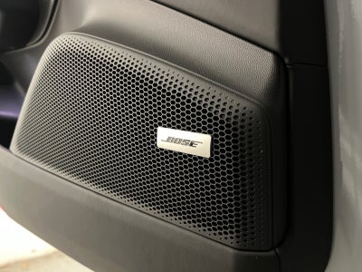 Porsche Macan Turbo Van