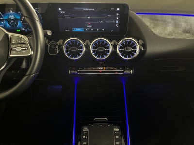 Mercedes EQA300 Progressive 4Matic Van