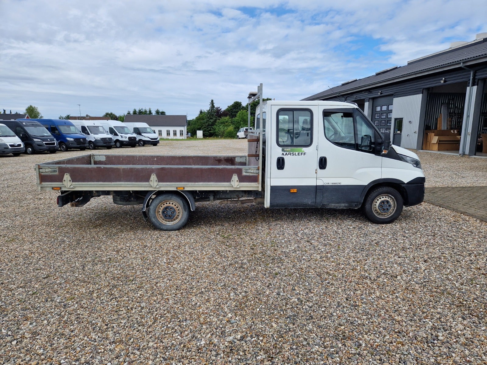 Billede af Iveco Daily 2,3 35S14 Mandskabsvogn m/lad