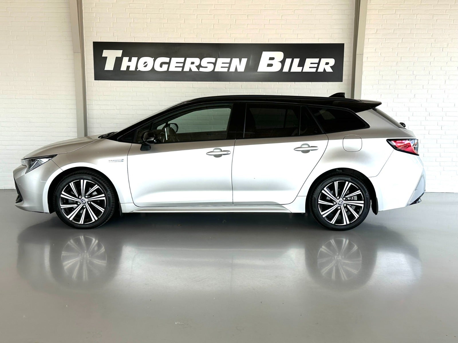 Billede af Toyota Corolla 2,0 Hybrid H3 Premium Touring Sports MDS