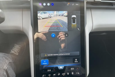 Ford Explorer Premium Extended Range