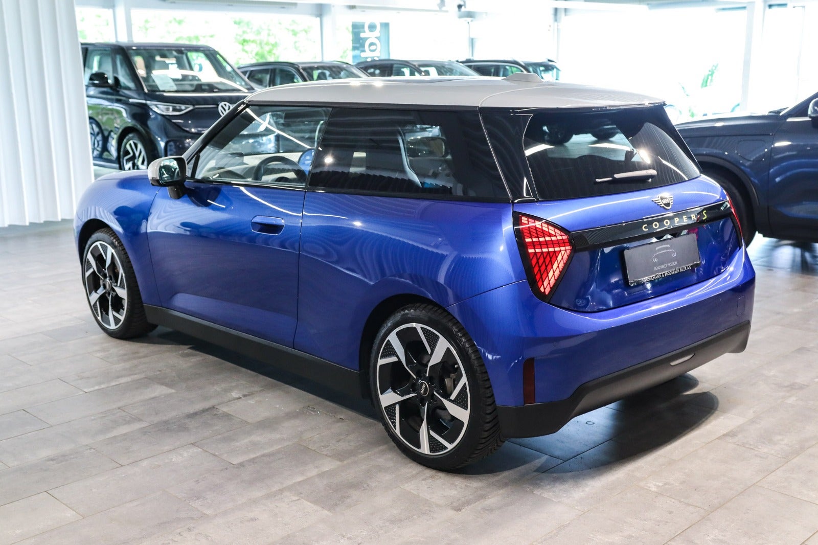 Billede af MINI Cooper SE Favoured Trim XL