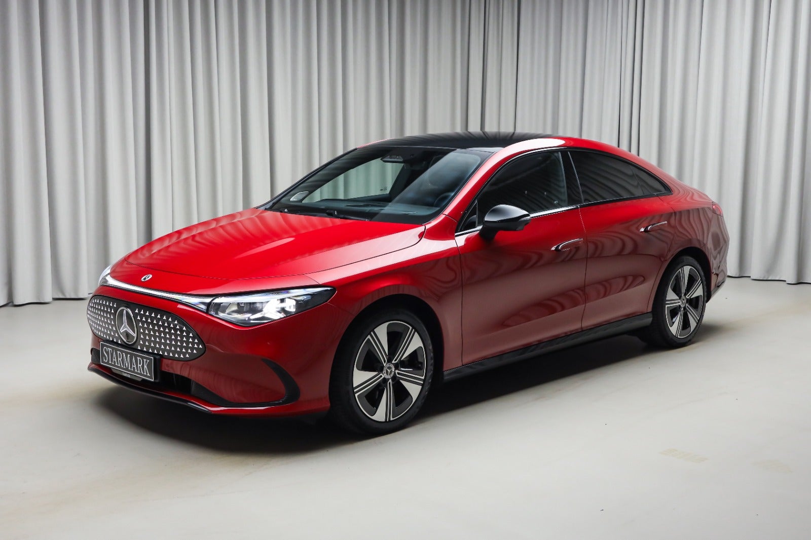 Mercedes-Benz CLA 250+ (1/8)