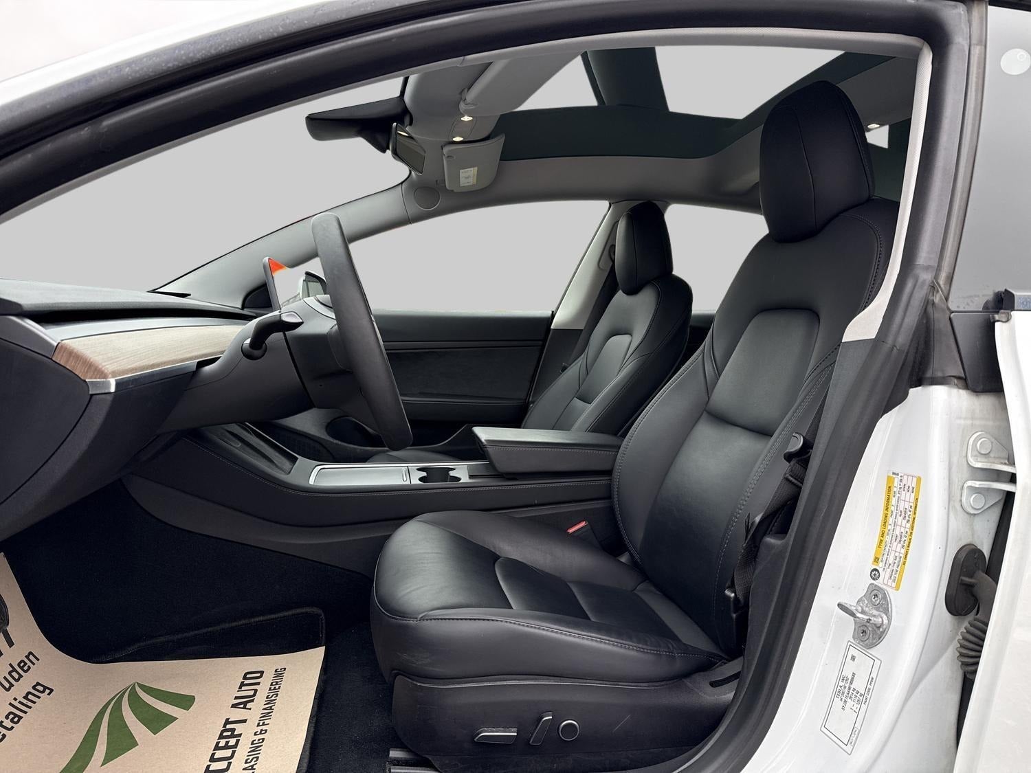 Billede af Tesla Model 3 Standard Range+ RWD