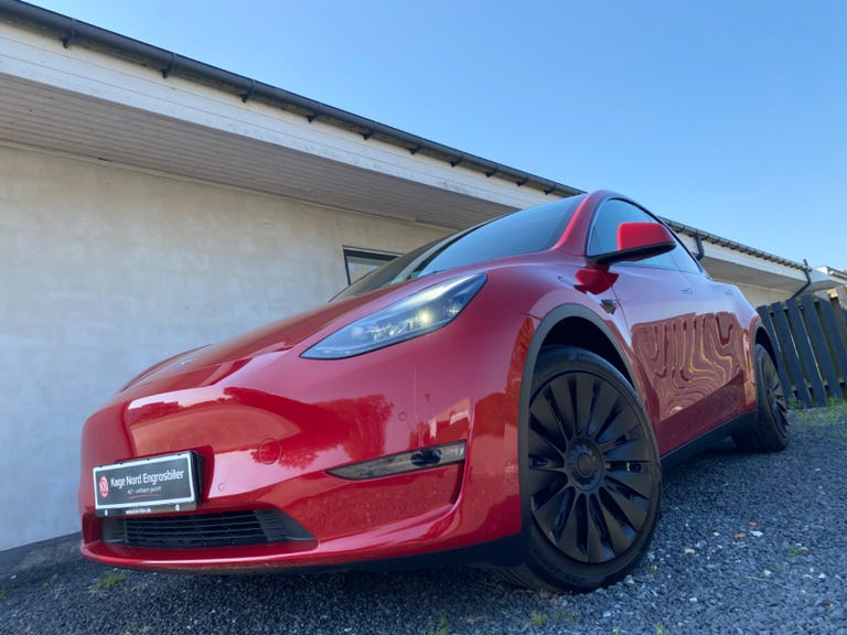 Tesla Model Y Long Range AWD