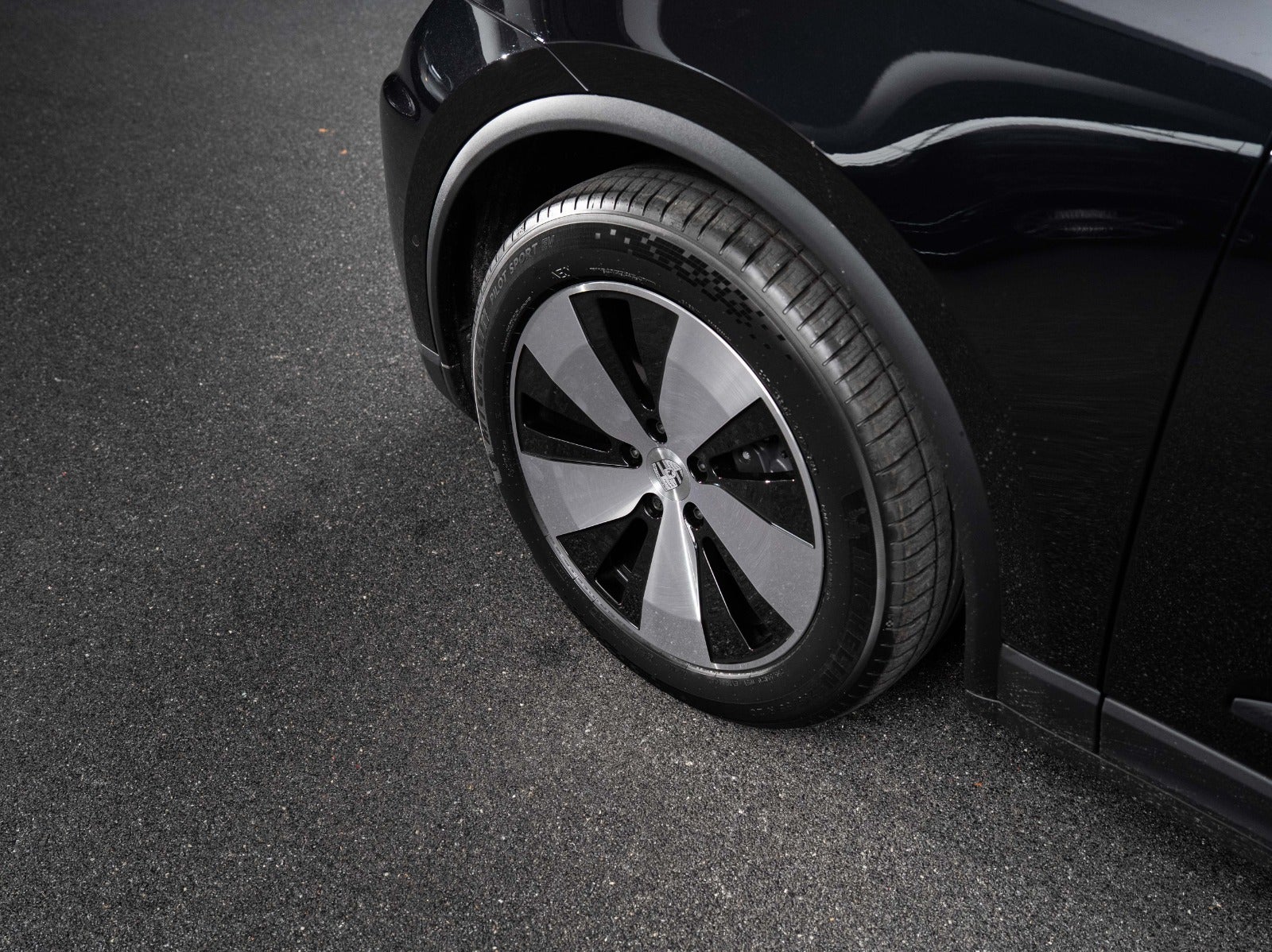 Gallery image 8 of 17